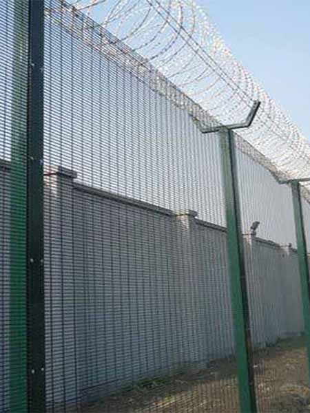 Unveiling the Superior Security Features of 358 Mesh Fence for High-Risk Facilities